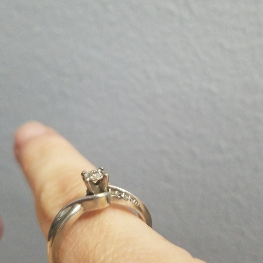 Promise ring - Picture 2 of 3